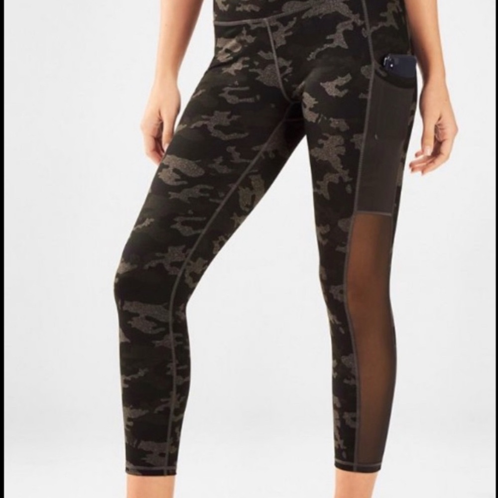 Fabletics Mila Powerhold leggings